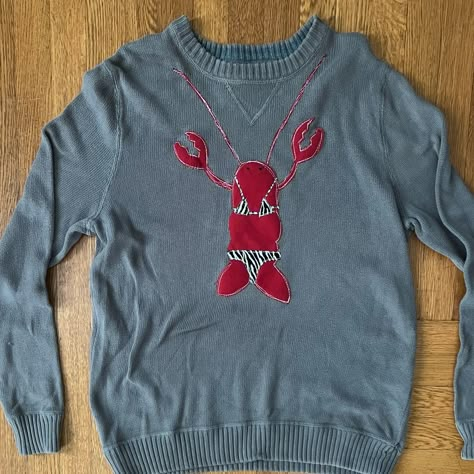 🚨!Today!🚨 Sweaters With Patches, Diy Patchwork Sweater, Patchwork Sweatshirt Diy, Lobster Craft, Patchwork Clothes Fashion, Patch Sweatshirt Diy, Patch Ideas Diy, Sewn Sweatshirt, Fish Clothes