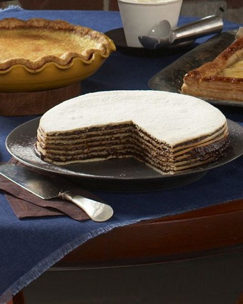 In Iceland, this layered prune torte is made for the winter holidays and nibbled on all season, thanks to its long shelf life. Snack Halloween, Cakes And Pies, Iceland Food, Diy Halloween Decor, Long Shelf, Halloween Food For Party, Food Cakes, Party Snacks, Favorite Desserts