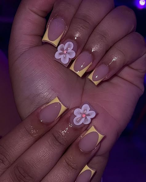 Cute Short Nail Sets French Tip Square, Nails Short Black Women, Short Acrylic Nails With Design, Short Easy Nails, Short Square Acrylic Nails 3d Flowers, Cute Medium Acrylic Nails 3d Flower, Bad And Boujee Nails Short, Long Acrylic Nails 3d Flower French Tip, Short Square Acrylic Nails Charms