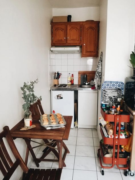 My tiny Paris apartment and tips for surviving life in a small space – That Supersonic Youth Apartment Tiny Kitchen, French Tiny Apartment, Dorm Room Kitchenette Ideas, Small Kitchen Ideas Modern Simple Apartment, Tiny French Apartment, Cute Tiny Apartment, Ikea Tiny Kitchen, Small Kitchen Studio, Small Living Space Ideas