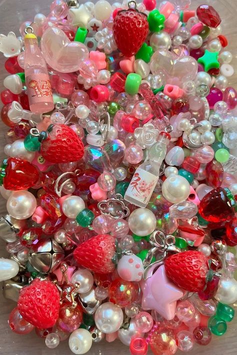 Strawberry Bead Soup - Etsy Strawberry Beads, Aesthetic Doodles, Wishing Star, Bead Soup, Bracelet Inspo, Bead Charms Diy, Pretty Beads, Buy Bead, Phone Charms