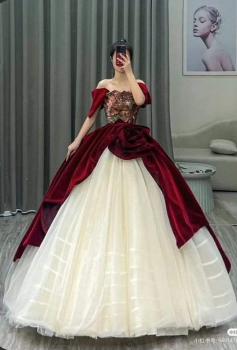 Mideval Dress, Debut Gown, Debut Dress, Debut Gowns, Debut Dresses, Fairytale Gown, Wedding Dress Bustle, White Ball Gowns, Princess Gowns