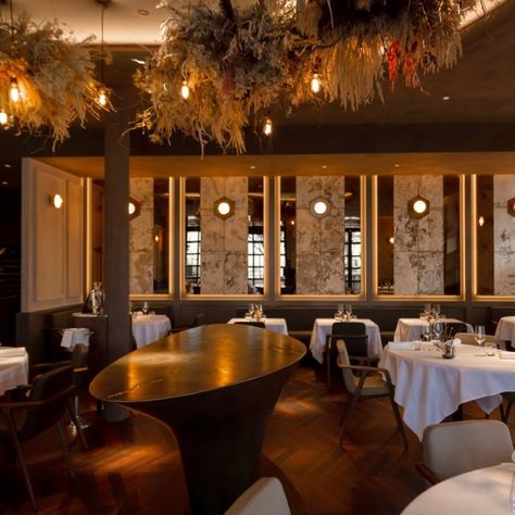 Square Lighting, Best Restaurants In London, Cooking Over Fire, Restaurant London, Restaurants In London, Seasonal Cooking, Lighting Plan, Hospital Interior Design, Michelin Star Restaurant