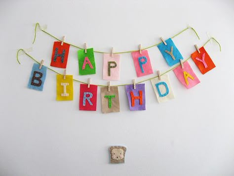 Untitled Birthday Banner Diy, Happy Birthday Banner Diy, Diy Birthday Banner, Banner Diy, Happy Anniversary Wishes, Happy Birthday Signs, Birthday Projects, Felt Banner, Diy Banner