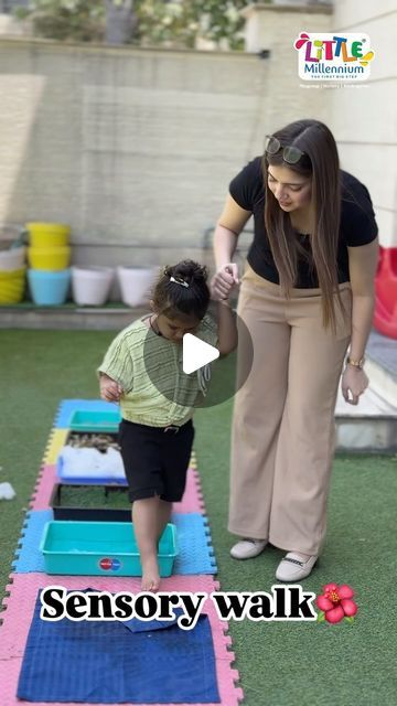 Sensory Walk Ideas, Activity For Playgroup Kids, Playgroup Activities Preschool, Sensory Classroom Ideas, Kindergarden Activity Ideas, Senses Activities Preschool, Cognitive Activities For Preschoolers, Cognitive Development Activities, Sensory Walk