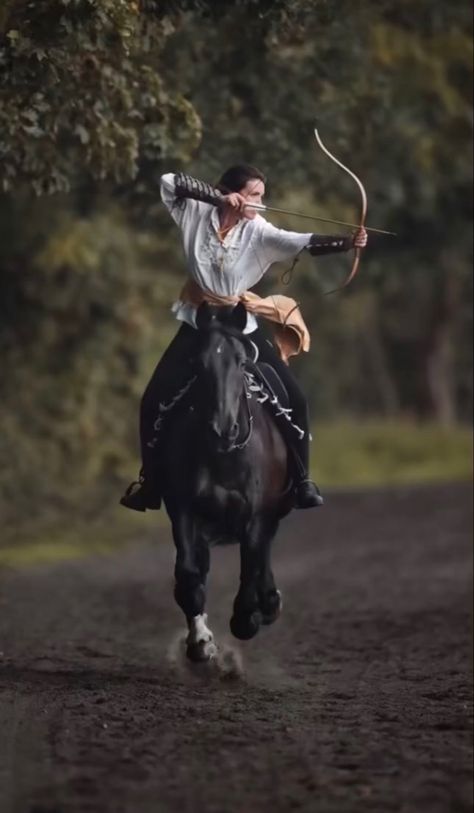 Archery Poses, Archery Aesthetic, Horse Archery, Mounted Archery, Equestrian Aesthetic, Horse Aesthetic, Bow And Arrow, Human Poses Reference, Human Poses