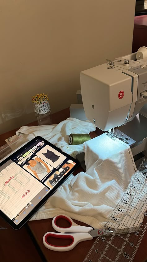 Fashion Design Vision Board, Girl Sewing Aesthetic, Aesthetic Sewing Machine, Fashion Designer Vision Board, Aesthetic Fashion Designer, Aesthetic Fashion Design, Designer Job, Fashion Designer Aesthetics, Sewing Aesthetic