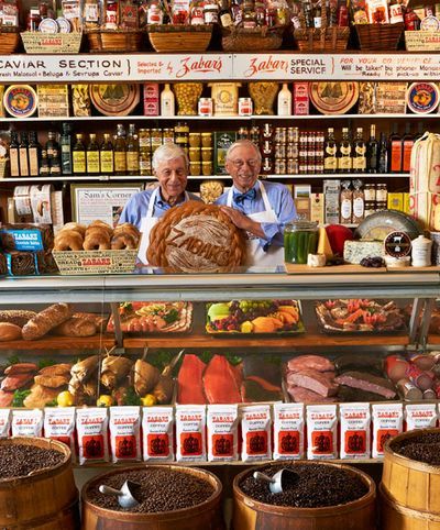 Zabar's, a New York City staple. (Try the smoked salmon, friends) New York Deli Interior, Deli Interior, Restaurant Moodboard, Nyc Deli, New York Deli, Jewish Deli, Deli Counter, Chocolate Babka, Italian Deli