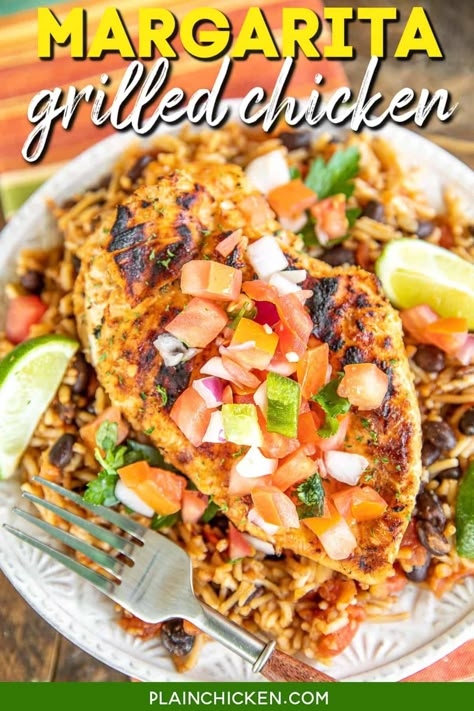 Margarita Grilled Chicken recipe – copycat Chili’s Margarita Grilled Chicken - the BEST chicken! Only 4 ingredients including the chicken! Chicken, margarita mix, Rotel diced tomatoes and green chiles, and taco seasoning. Great as a main dish or chopped up in tacos. We make this at least once a month. Serve over a bed of rice and black beans. Add this restaurant favorite to your menu ASAP! Chicken Margarita Recipe Olive Garden, Margarita Lime Chicken, Chilis Margarita Chicken Recipe, Margarita Chicken Marinade, Margarita Chicken Recipe Chilis, Margarita Chicken Recipe, Margarita Grilled Chicken, Chicken Margarita, Mexican Chicken Breast Recipes