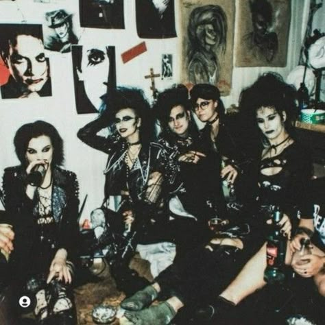 Goth subculture
1980s goths hanging out in a room drinking
80s trad Goths aesthetic Goth Nightclub Aesthetic, 80s Punk Photography, 1980s Goth Aesthetic, Alternative Fashion 80s, Trad Goth 90s, Old Punk Aesthetic, 80s Vampire Outfit, 80s Goth Room, 80s Goth Fashion Women