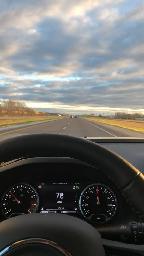 Fake Car Driving Snaps Morning, On My Way Driving, Morning In Car, Morning Drive Snap, Driving Aesthetic Morning, Morning Drive Aesthetic, Driving Morning, Jeep Renegade Aesthetic, Driving On Highway