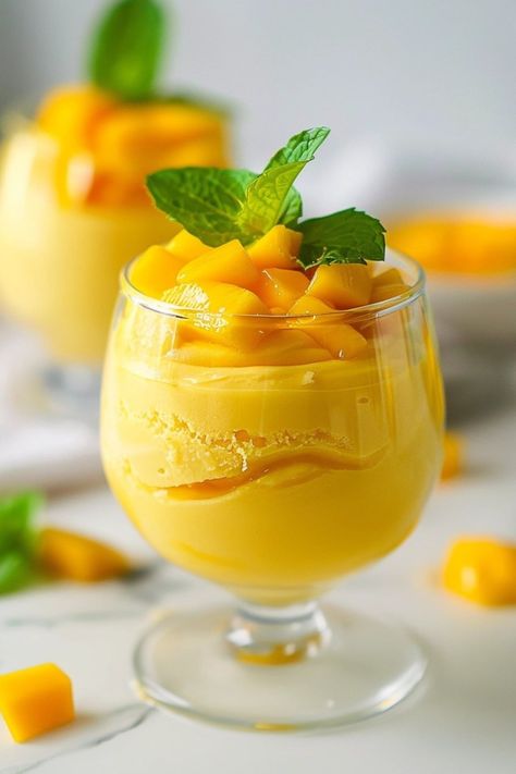 Healthy Mango Mousse, Mango Mousse Cups, Mango Mousse Cake Recipe, Mango Dessert Cups, Easy Mango Desserts, Mango Dessert Recipes Easy, Fruit Deserts Recipes, Mango Treats, Mango Recipes Dessert