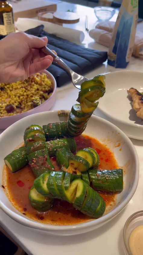 🥒 cucumber accordions with miso 🤤 #havenskitchen #cucumberrecipe #spicycucumbers #misorecipes #viralfoodtiktok #viralfoodblogger #gingerymiso #trendingtok2022 #trendingfoodtiktok #trendingfoodie Accordion Cucumber, Havens Kitchen, Vegetable Bowls, Cucumber Canning, Cucumber Recipes, Low Cal Recipes, Food Heaven, Healthy Sides, Vegetable Bowl