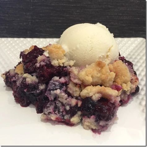 Blackberry Cobbler 1 Camping Dessert Recipes, Family Dessert Recipes, Chicken Parmesan Sliders, Greek Yogurt Cake, Blueberry Cobbler Recipes, Southern Peach Cobbler, Blueberry Dump Cakes, Cookie Dough Cheesecake, Cobbler Topping