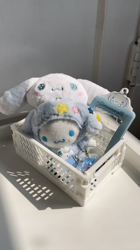 Cinnamoroll Gift Ideas, Sanrio Gift Basket, Cute Boo Basket Ideas, Cute Boo Basket, Sanrio Gifts, Princess Gift Ideas, Blue Gift Basket, Stationary Pal, Birthday Baskets