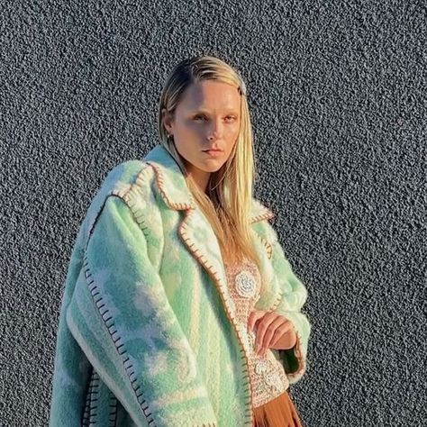 Erin Robertson on Instagram: "Wiiiiiii finished this custom blanket coat for @abbeydsch and I couldn’t be happier! I love making these SO MUCH! Also, a moment for kazoo kid cause I forgot abt this remix and it’s stuck in my head like it was in 2016 🤣 #blanketcoat #diy #upcycle #foreverfashion #kazookid #handsewn" Jacket From Blanket, Diy Blanket Jacket, Blanket Upcycle, Blanket Coat Diy, Blanket Jacket Diy, Dress Jackets For Women, Wool Blanket Upcycle, Wedding Dress Jacket, Wool Blanket Coat