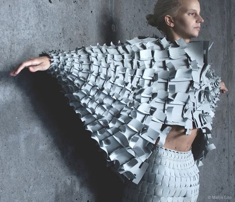 Architectural Fashion, Unconventional Fashion, Wearable Sculpture, Origami Fashion, Sculptural Fashion, Geometric Fashion, New Architecture, Fashion Design Patterns, Fashion Forms