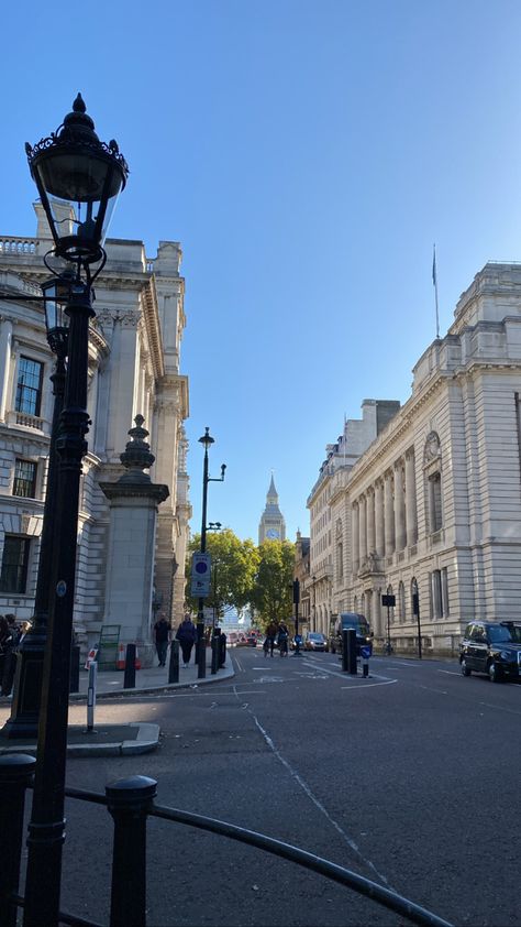 London Sunny Day, London Morning Aesthetic, London Hotel Aesthetic, City Aesthetic Daytime, London Street Aesthetic, City Aesthetic Day, London Streets Aesthetic, London Vibes Aesthetic, London City Aesthetic