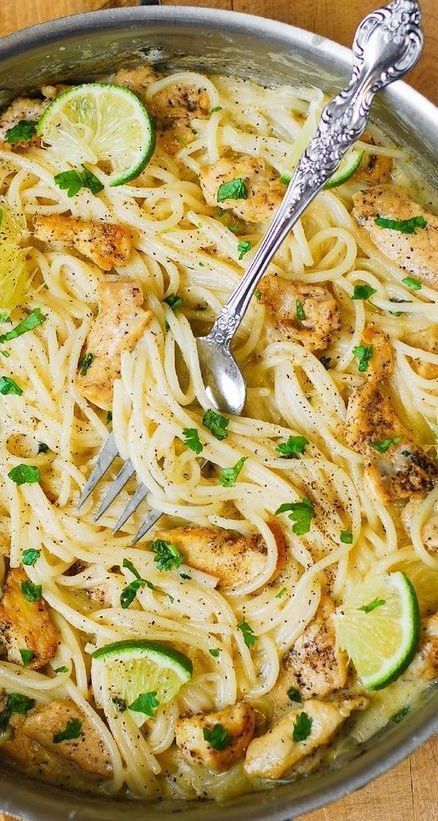 Delicious Spaghetti, Cilantro Lime Sauce, Creamy Chicken Pasta, Alfredo Sauce Recipe, White Cheese, Lime Sauce, Pasta Dinners, Pasta Dinner Recipes, Lime Chicken