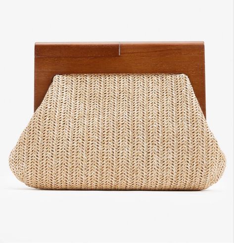 Pinterest Username, Straw Clutch, Spring Accessories, Top Fashion Bloggers, Blogger Fashion, Vacation Style, Resort Style, Bag Organization, Wood Handle