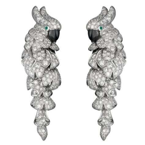 Cartier Fauna and Flora Diamond Gold Parrot Earrings. CARTIER Fauna & Flora Parrot décor Earrings in white gold paved with diamonds, emerald eyes, signed and numbered 42431C, size 46 x 14 mm (31,2grs) Peacock Earrings Diamond, Diamond Bird Jewelry, Multicolor Bird Design Jewelry, Parrot Jewelry, Parrot Green Necklace, Cartier Earrings, Bird-shaped Jewelry Set With Matching Earrings, Jewelry Diy, Equestrian Jewelry