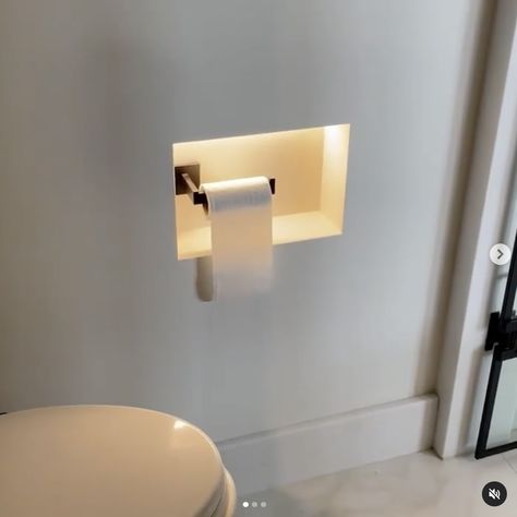 Toilet Niche, Toilet Paper Niche, Recessed Toilet Paper Holder, Hot Tub House, Toilet Tiles, Bathroom Niche, Bathroom Laundry Room, Guest Toilet, Bathroom Inspiration Modern