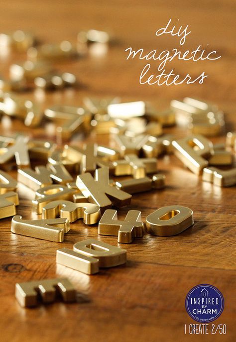 DIY Gold Magnetic Letters - Do you have a pile of old neon magnetic letters collecting dust in the toy box? Or do you just want some bling for your refrigerator… Magnet Letters, Spray Paint Projects, Inspired By Charm, Diy Gold, Magnetic Letters, Gold Diy, בר מצווה, Crafty Craft, Crafty Diy