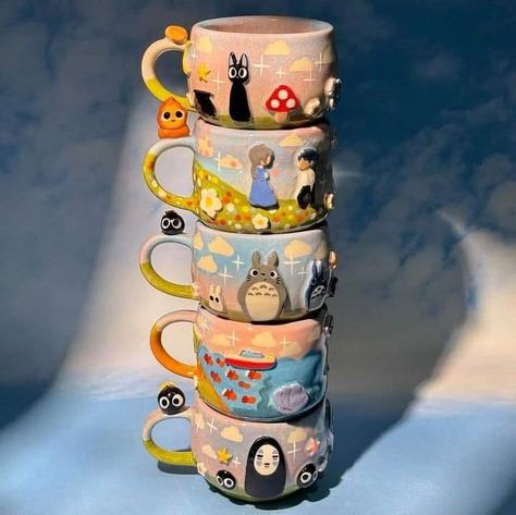 Harry Potter Ceramics, Diy Pottery Painting, Ghibli Artwork, Pretty Mugs, Clay Diy Projects, Tanah Liat, Tassen Design, Studio Ghibli Art, Ceramic Ideas