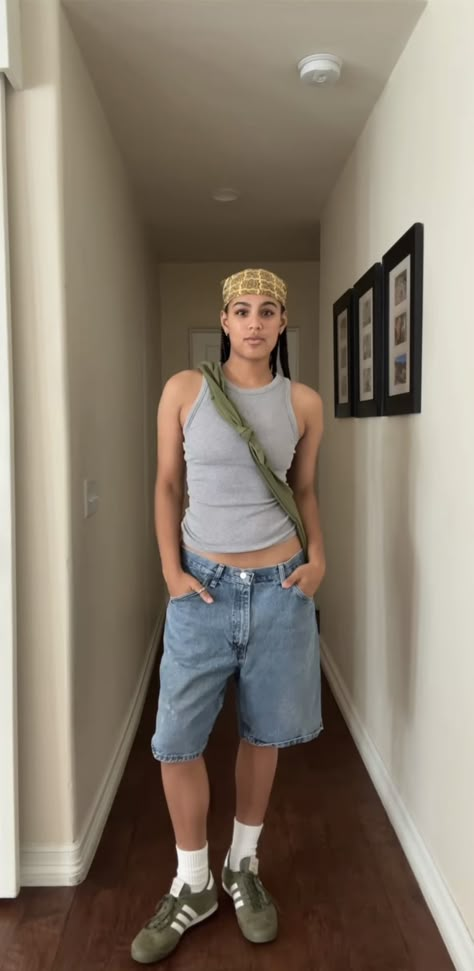 Chill Tomboy Outfit, Queer Beach Outfit, Queer Masc Summer Fashion, Androgynous Outfits Summer, Androgynous Beach Outfits, Colorado Outfit Summer, Glastonbury Outfits, Masc Summer Outfits, Tomboy Summer Outfits