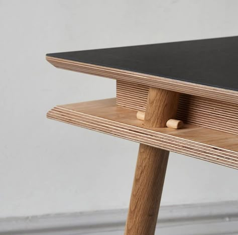 Simple Wooden Desks, Desk Design Ideas, Details Furniture, Plywood Projects, Plywood Design, Furniture Desk, Plywood Chair, Joinery Details, Furniture Details Design