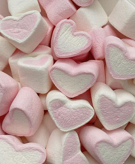 heart marshmallows Heart Marshmallows, Pink Sweets, Pink Marshmallows, Pink Core, Heart Shaped Candy, Lovecore Aesthetic, Pink Foods, Pink Aura, Food Aesthetics