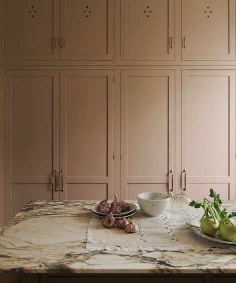 Kitchen cabinet color trends for 2025 | Real Homes Shaker Kitchen Ideas, Pink Kitchen Cabinets, Green Shaker Kitchen, Edwardian Homes, Classic English Kitchen, Shaker Style Kitchen Cabinets, Reno Kitchen, Shaker Kitchens, Upper Kitchen Cabinets