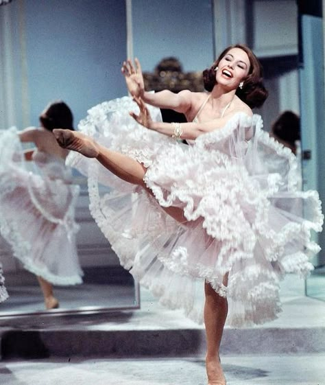 Cyd Charisse in the film "Silk Stockings", photo by J.R. Eyerman, 1955 #CydCharisse #SilkStockings #dance #body #photography #dancer #beauty Pale Women, Helen Rose, Cyd Charisse, Carmen Miranda, Silk Clothing, Silk Stockings, Silk Outfit, Rita Hayworth, Dance Dance Dance