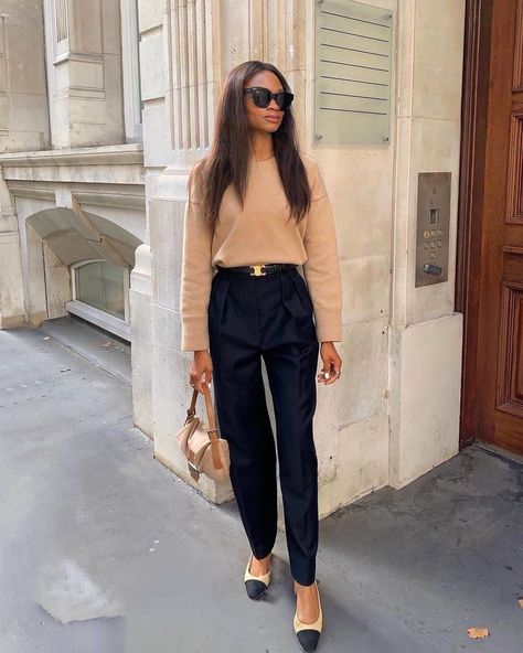 Celine's Triomphe Belt Is So In Demand, and I Understand Why | Who What Wear UK Classic Fashion Pieces, Belt Outfit, Summer Belt, Checked Coat, Luxury Belts, Designer Belt, Lightweight Dress, Fashion People, Looks Chic