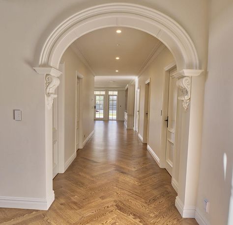 Archway Molding, Interior Pillars, Archways In Homes, Arch Molding, Arch Designs, Arch Doorway, California Bungalow, Hallway Designs, Hallway Design