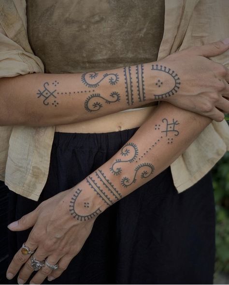 Berber Hand Tattoo, Mayan Goddess Tattoo, Turkish Tattoo Symbols, Ornamental Ankle Tattoo, Hand And Arm Tattoos For Women, Simplistic Tattoos Men, Romani Tattoos, Nape Of Neck Tattoo, Baltic Tattoo