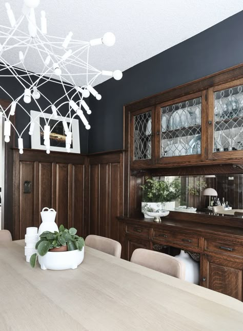 Dark Walls and Unpainted Woodwork - Thinking About Painting My Dining Room — The Gold Hive Dining Room Refresh, Dark Wood Trim, Wood Wainscoting, Dark Dining Room, Dark Trim, Dining Room Paint, Wood Dining Room, Dining Room Colors, Room Refresh