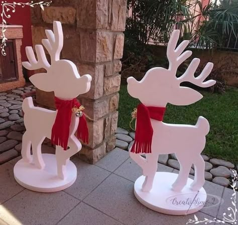 Ideas Navideñas, Ideas Navidad, Pencil Christmas Tree, Christmas Yard Decorations, Christmas Themes Decorations, Navidad Diy, Christmas Wood Crafts, Christmas Yard, Christmas Crafts Decorations