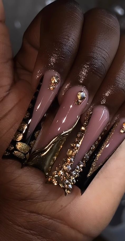 Gold Acrylic Nails, Pretty Nail Colors, Black Acrylic Nails, Acrylic Nail Set, Long Acrylic Nail Designs, Colored Acrylic Nails, Fall Acrylic Nails, Dope Nail Designs, Long Square Acrylic Nails