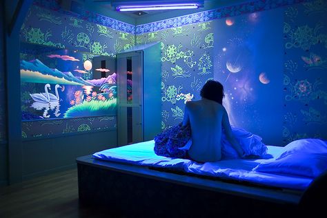 Love Hotel, Kabukicho by Max Hodges, via Flickr Love Hotel Japan, Black Light Room, Sensory Bedroom, Accent Wall Design, Love Hotel, Kabukicho, Accent Wall Designs, Dream Bedrooms, Visual Archive