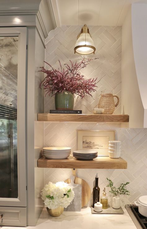 Lambert — NS Interior Design Niche Decor Entryway Modern, Pottery Style Home, Kitchen Cabinet Shelf Decor, White Shelves In Kitchen, Styled Built In Shelves, Bright Neutral Kitchen, Open Shelves Decor Kitchen, Open Shelf Styling Kitchen Floating Shelves, First Home Interior Design