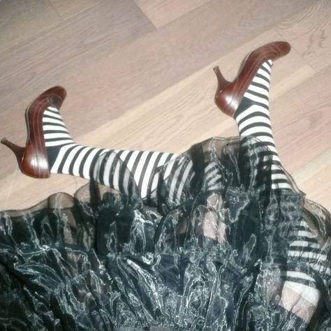 striped socks are my fave<3 Striped Socks Aesthetic, Knee Socks Aesthetic, Aesthetic Piercings, Striped Knee High Socks, Socks Aesthetic, Emo Makeup, Makeup Aesthetic, Doll Makeup, Alt Girl