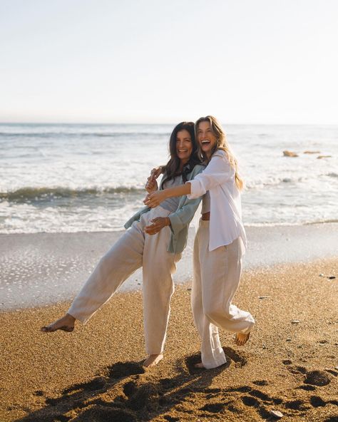 Happy Mother’s Day to the BEST @kerrisantana 🌼 isn’t she beautiful 🥲 @belladahl #heydahl Photos With Mom And Daughter, Happy Mother And Daughter, Beach Photoshoot Mom And Daughter, Mother Daughter Beach Photoshoot, Mom With 2 Daughters, Mother Daughter Beach Pictures, Happy Mom And Daughter, Mother And Teen Daughter, Mom And Daughter Aesthetic