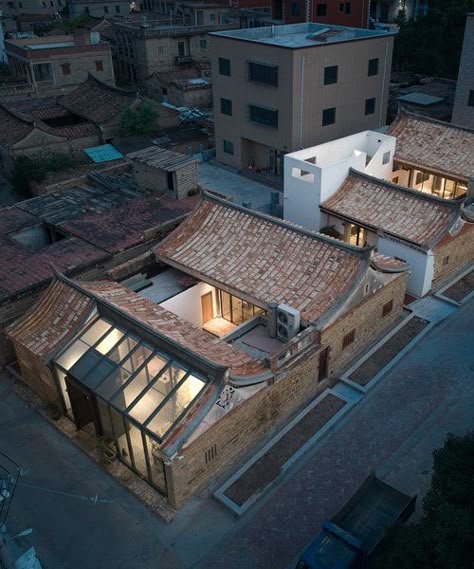 xiangyuxiangyuan home stay combines old and new constructions in china's xiang’an district Old New Architecture Renovation, Architecture Renovation, Renovation Architecture, Chief Architect, Design Institute, Building Renovation, Rammed Earth, Ancient Buildings, Hospitality Projects