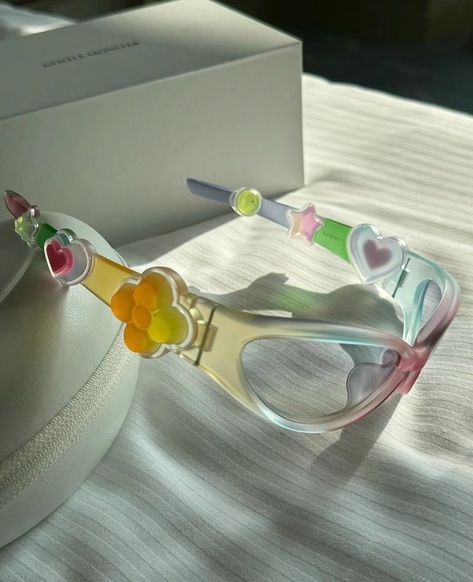 Funky Glasses, Fashion Eye Glasses, Cute Glasses, روتين العناية بالبشرة, Gentle Monster, Stylish Glasses, نظارات شمسية, Girly Accessories, Halloween Inspiration