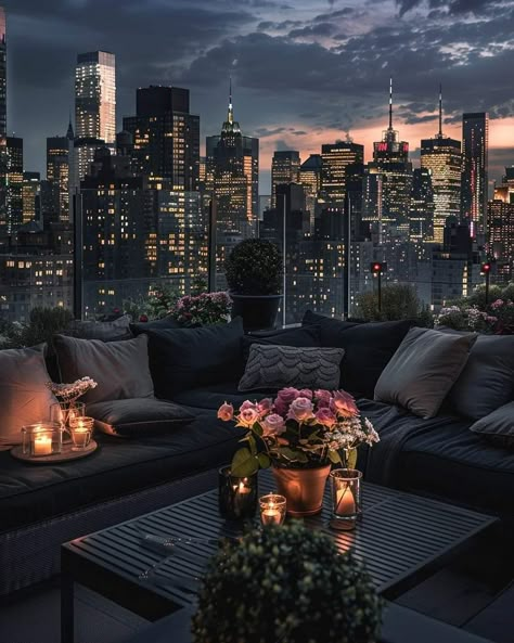 Penthouse Apartment Balcony, Chicago Luxury Apartments, Balcony Ideas Apartment Luxury, Nyc Apartment Aesthetic Bedroom, Nyc Rooftop Aesthetic, Chicago Apartment Aesthetic, House In City, Penthouse Balcony, Nyc Apartment Aesthetic