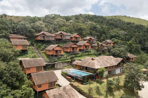 Resort at Panchalimedu / Srijit Srinivas - ARCHITECTS | ArchDaily Mountain Resort Design, Tropical Resort Design, Mountain Resort Architecture, Pool Design Plans, Resort Design Plan, Forest Resort, Mountain Villa, Resort Plan, Resort Architecture