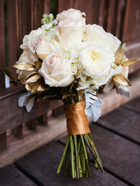 Want to create a classic wedding bouquet with a pop of glam? Wrap white blooms in metallic ribbon for a slight shimmery gleam. Brides Wedding Bouquets, Gold Wedding Bouquets, Simple Beach Wedding Ideas, Neon Prom Dress, Gold Wedding Flowers, Prom Bouquet, Gold Bouquet, Simple Beach Wedding, Summer Wedding Guest Dress