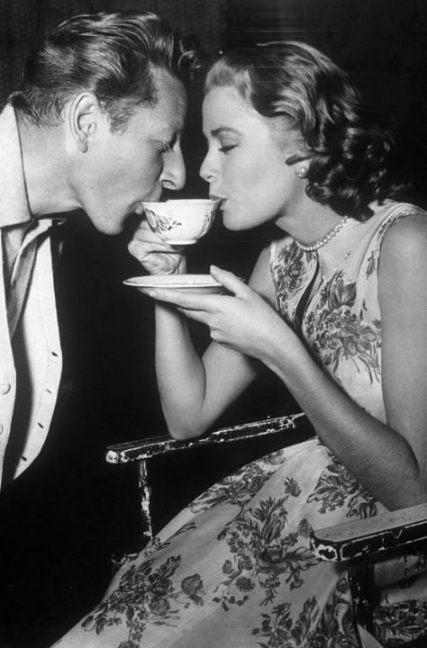 celebriTEA: ♥ tea for two ♥ | Jama's Alphabet Soup Danny Kaye, Old Fashioned Love, Very Important Person, Vintage Couples, Actrices Hollywood, Princess Grace, Old Love, Oscar Wilde, Grace Kelly