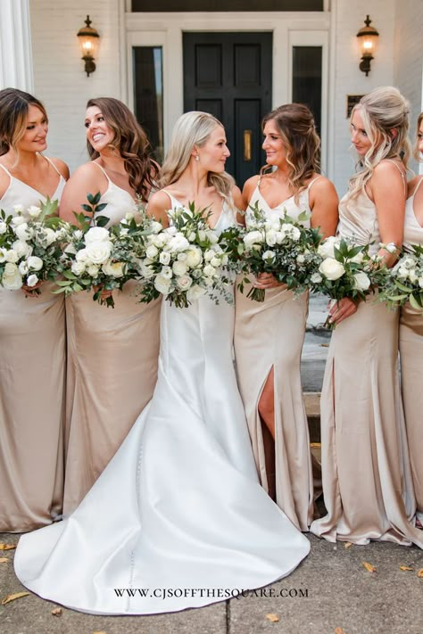 This couple's garden wedding ceremony was simple and chic, allowing their vows to be the star of the show. With classic white folding chairs and minimal white rose floral arrangements, guests were surrounded by the lush green of the gardens while Jayna and Brian said “I do.” Get inspired by this neutral wedding color palette in shades of white, gold and champagne from Nashville garden wedding venue CJ's Off the Square. Tap the pin to read their story and pin even more inspo for your wedding. Neutral Wedding Color Palette, Champagne Wedding Themes, Champagne Wedding Flowers, Champagne Wedding Colors, White Folding Chairs, Bridal Parties Colors, Garden Chic Wedding, Elegant Wedding Bouquets, Garden Wedding Ceremony